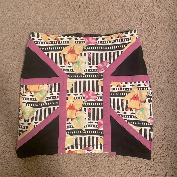 Minkpink mini skirt - Picture 1 of 3